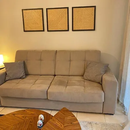 Free Parking, 2min Walk To Monaco, 2 Rooms, 100 Mq *